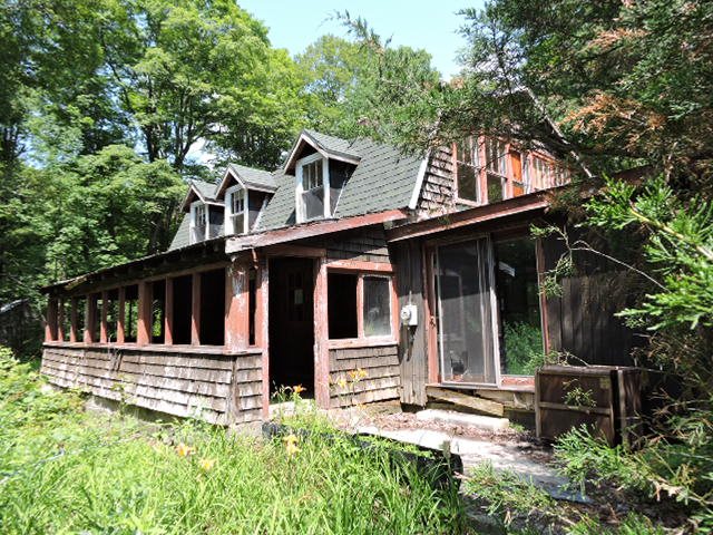 2200 Lake Dunmore Road