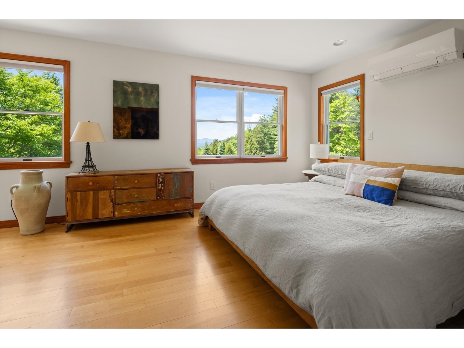 Spacious primary bedroom with sitting area