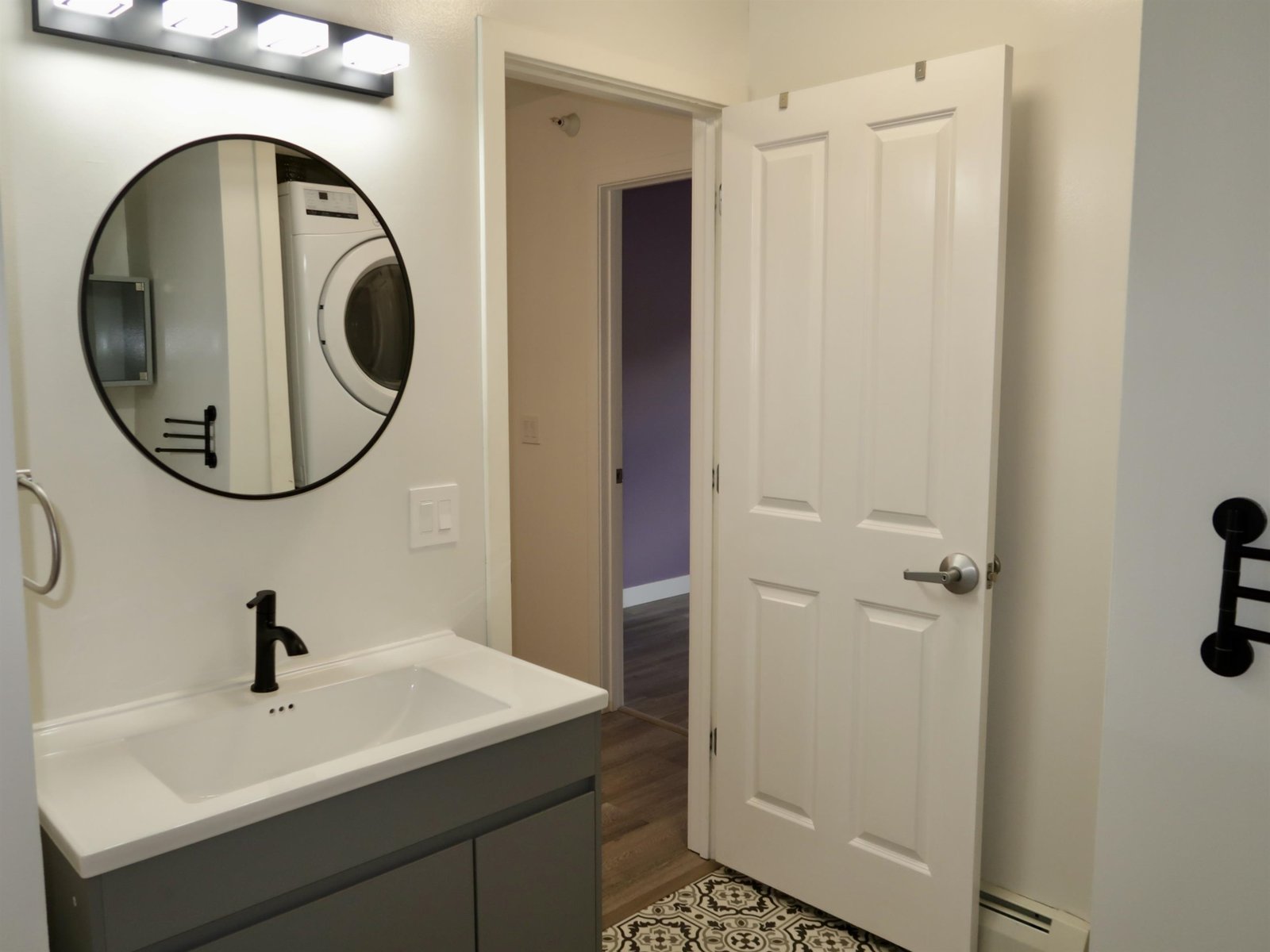 221 Barre Street, Unit B 203