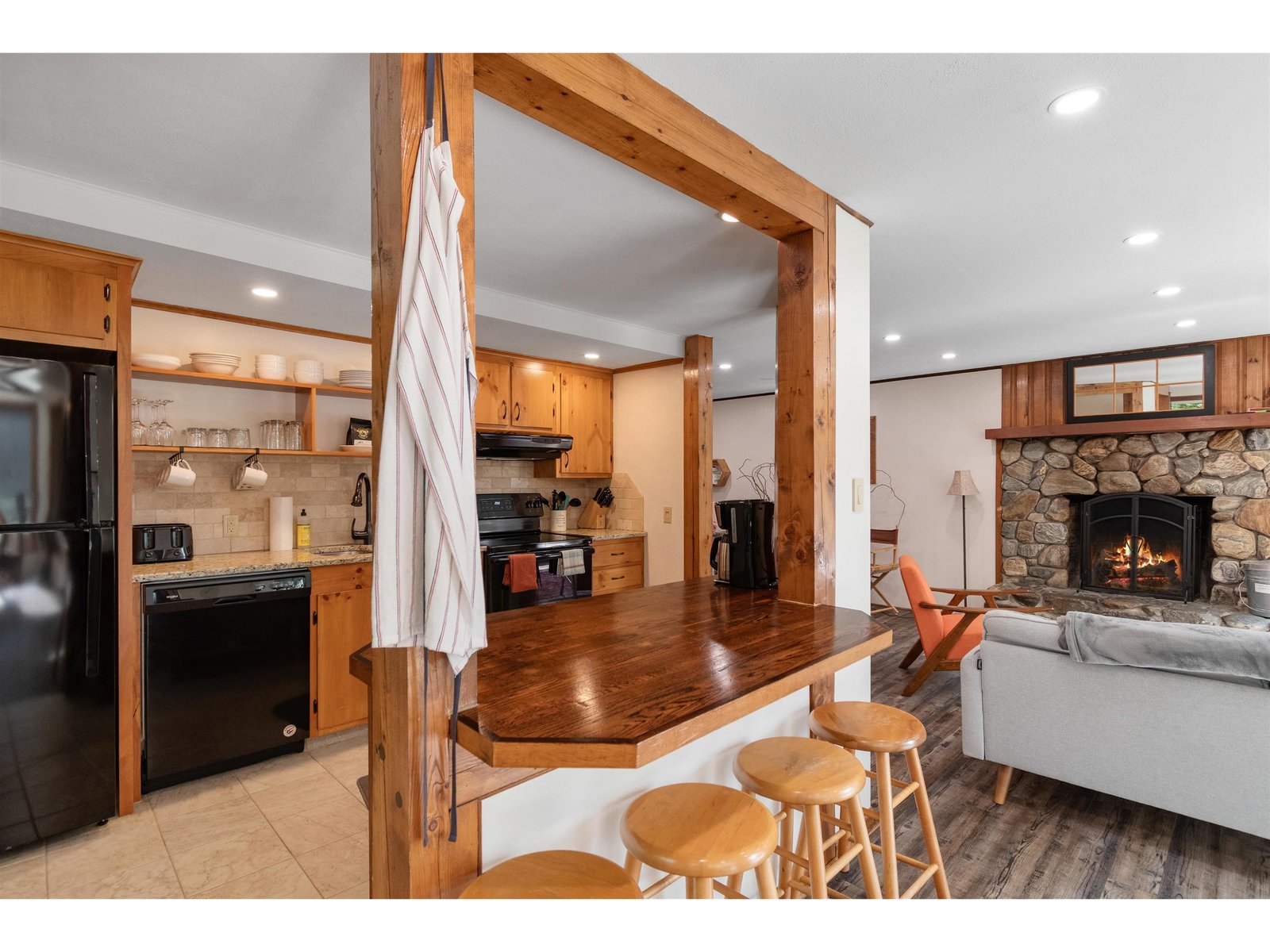 221 Highland Drive, Unit 27