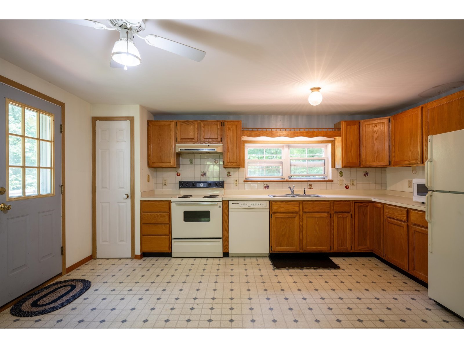 221 Steeplewood Lane