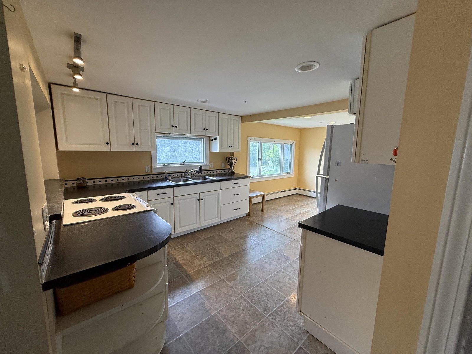 2214 Calendar Brook Road