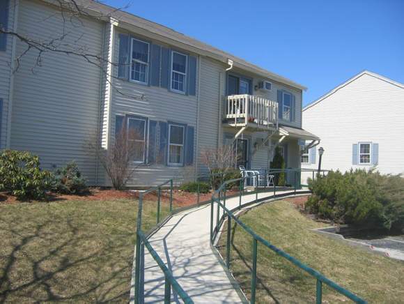 2214 Upper Dr, Unit 2214