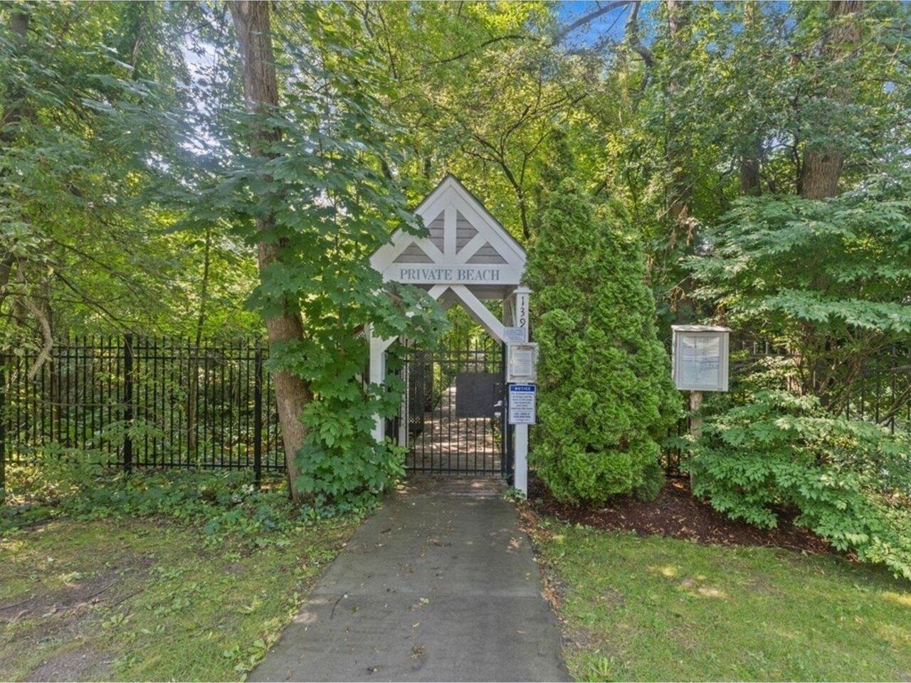 222 Appletree Point Road