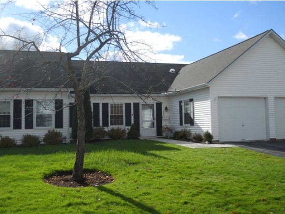 222 Eastview Circle, Unit 222