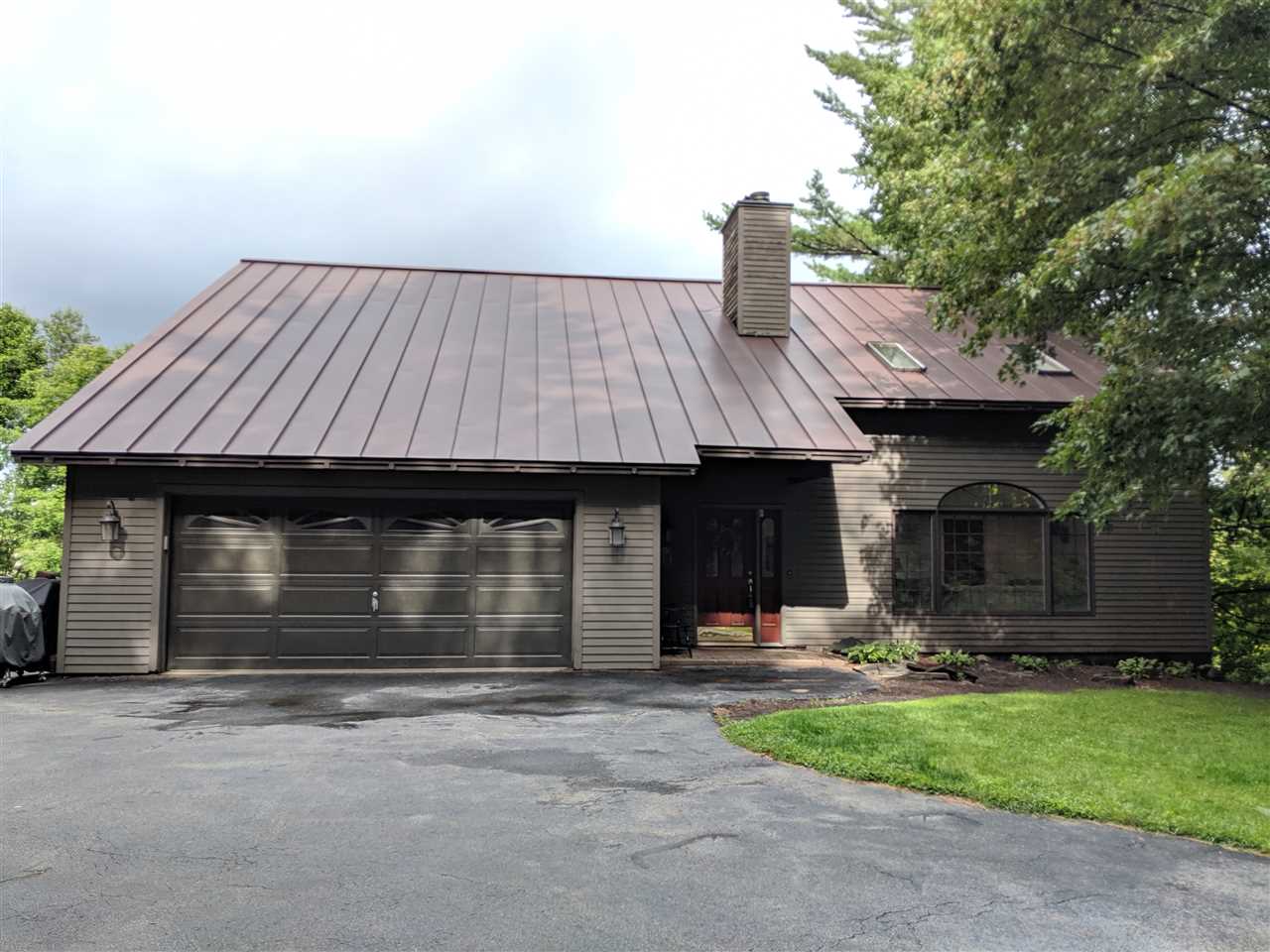 2220 Country Club Road