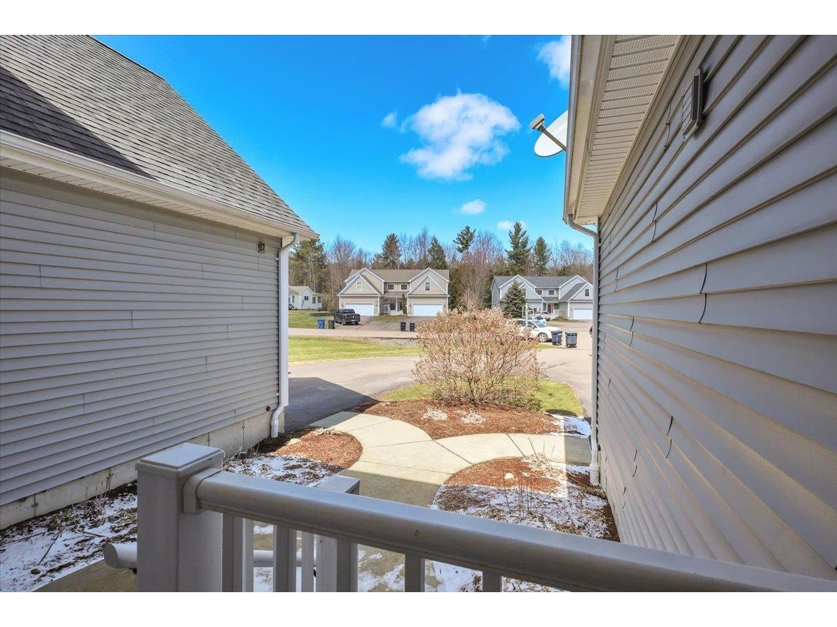 222B Ledgewood Lane