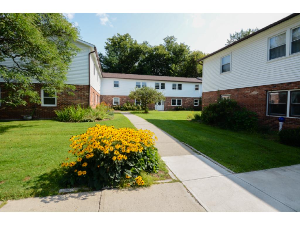 223 Sherwood Square