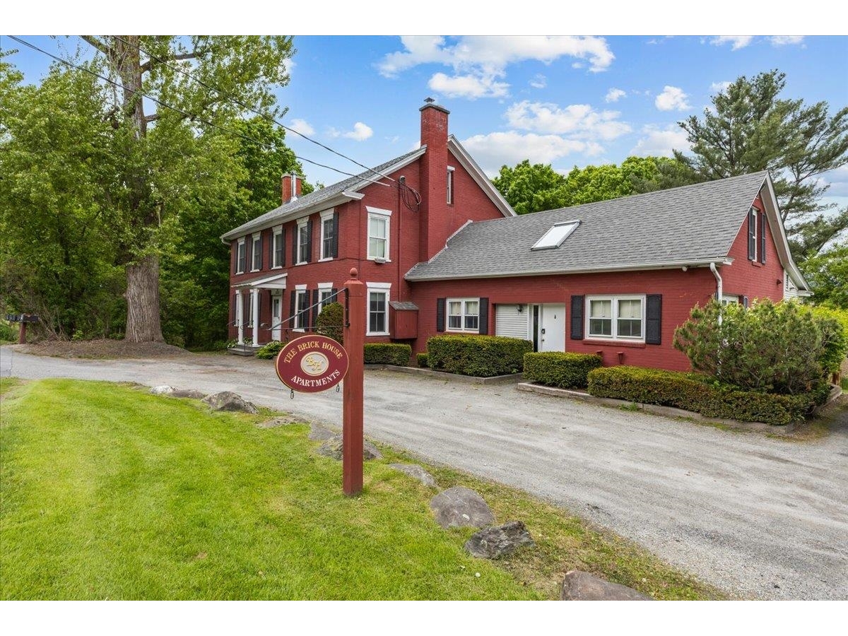 2233 Pucker Street, Stowe
