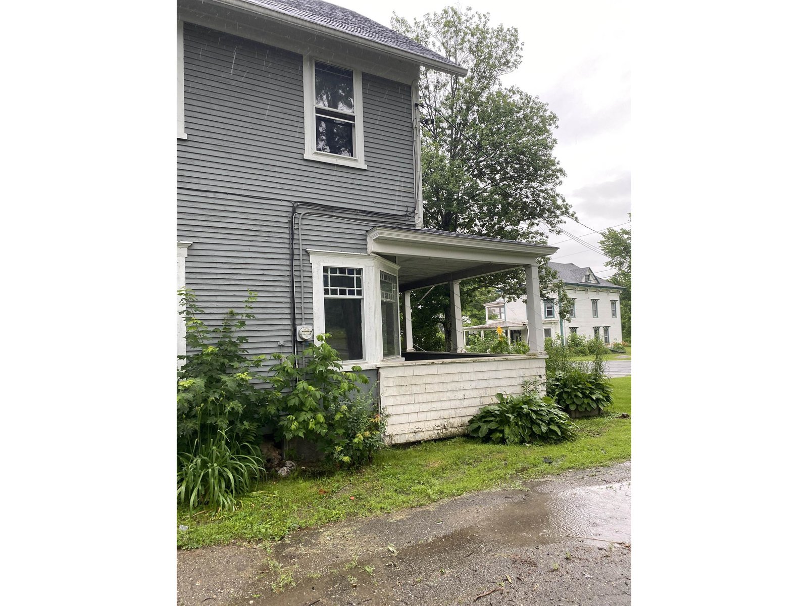 224 Mains Street