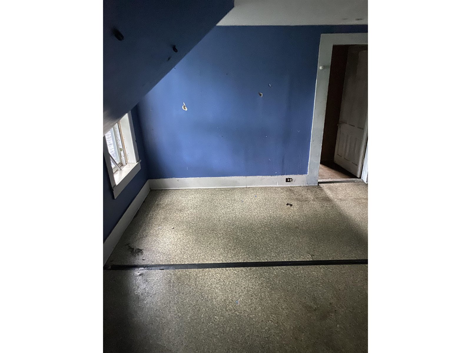 224 Mains Street