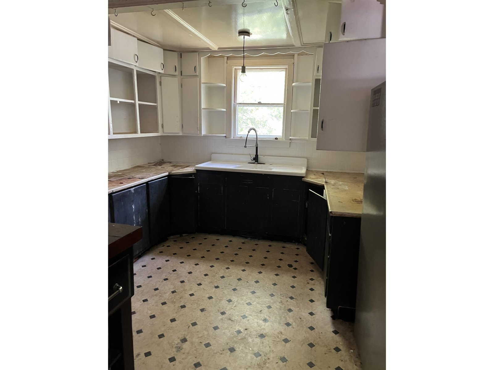 224 Mains Street