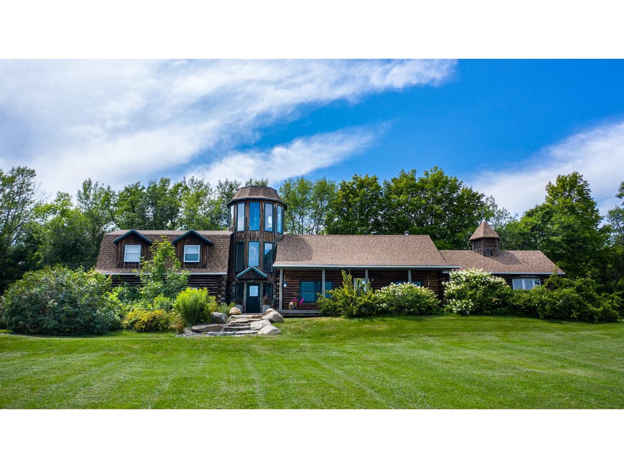 225 East Shore North Road Grand Isle, Vermont Sold in 2021