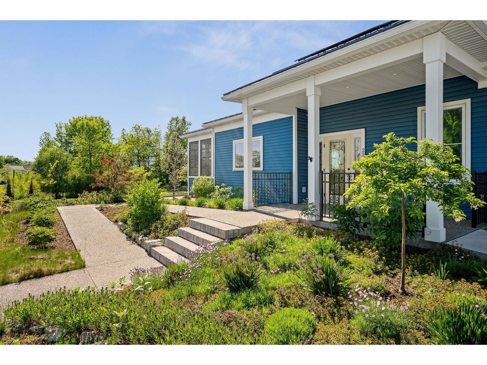 225 Midland Avenue