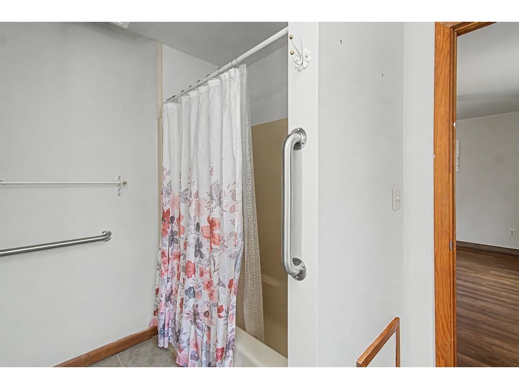 226 Crosby Heights