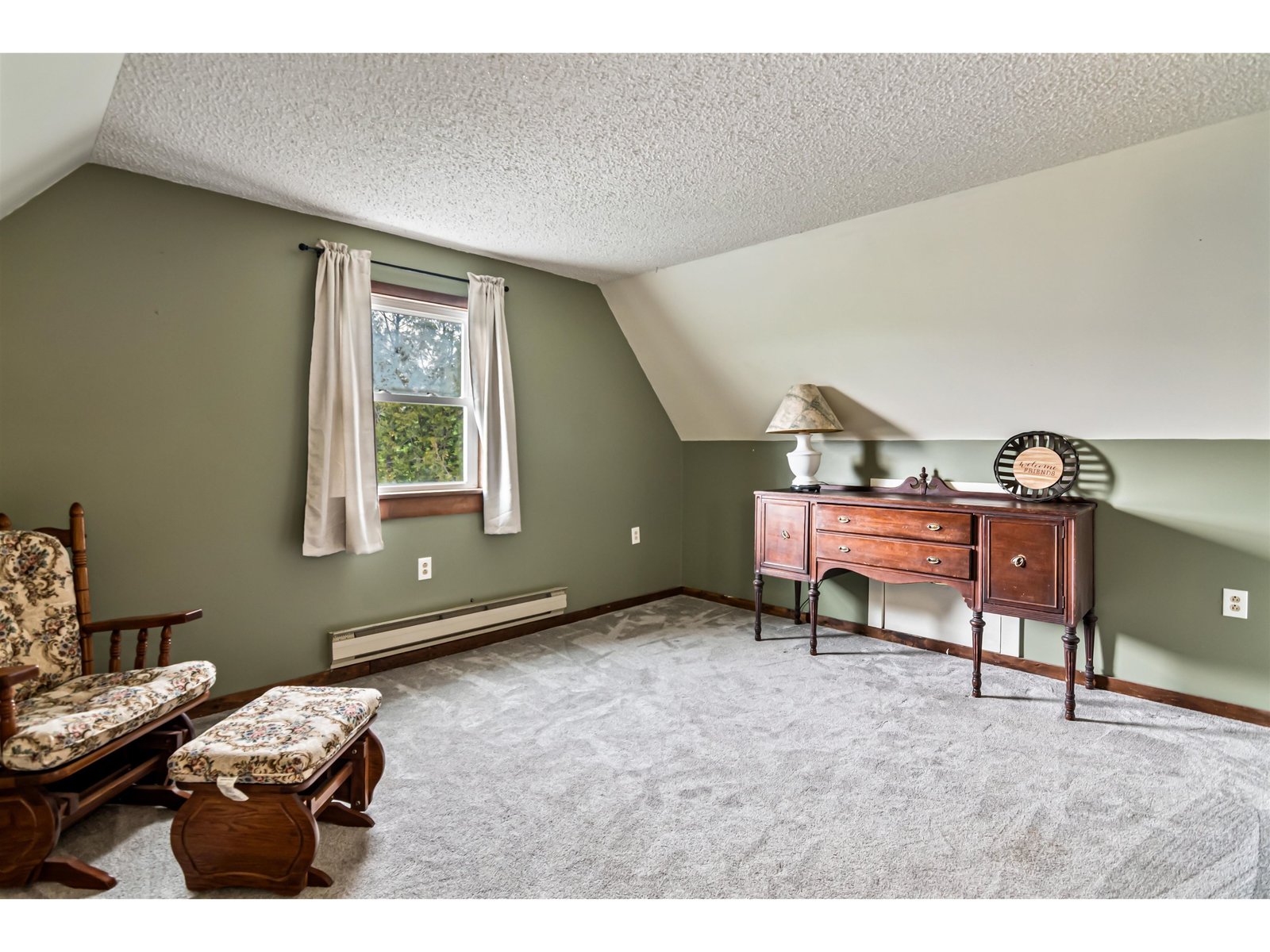 227 W Berkshire Road