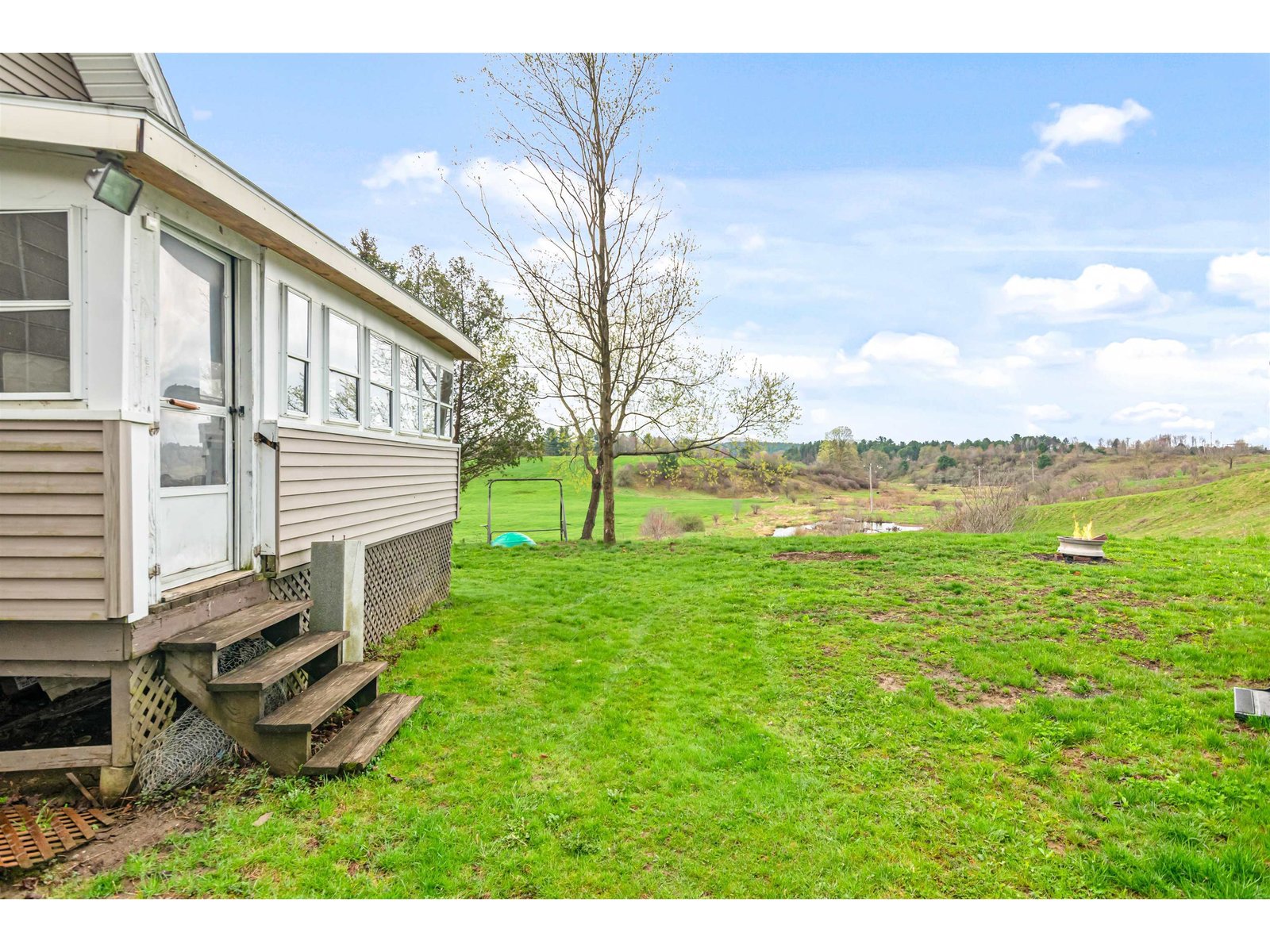 227 W Berkshire Road