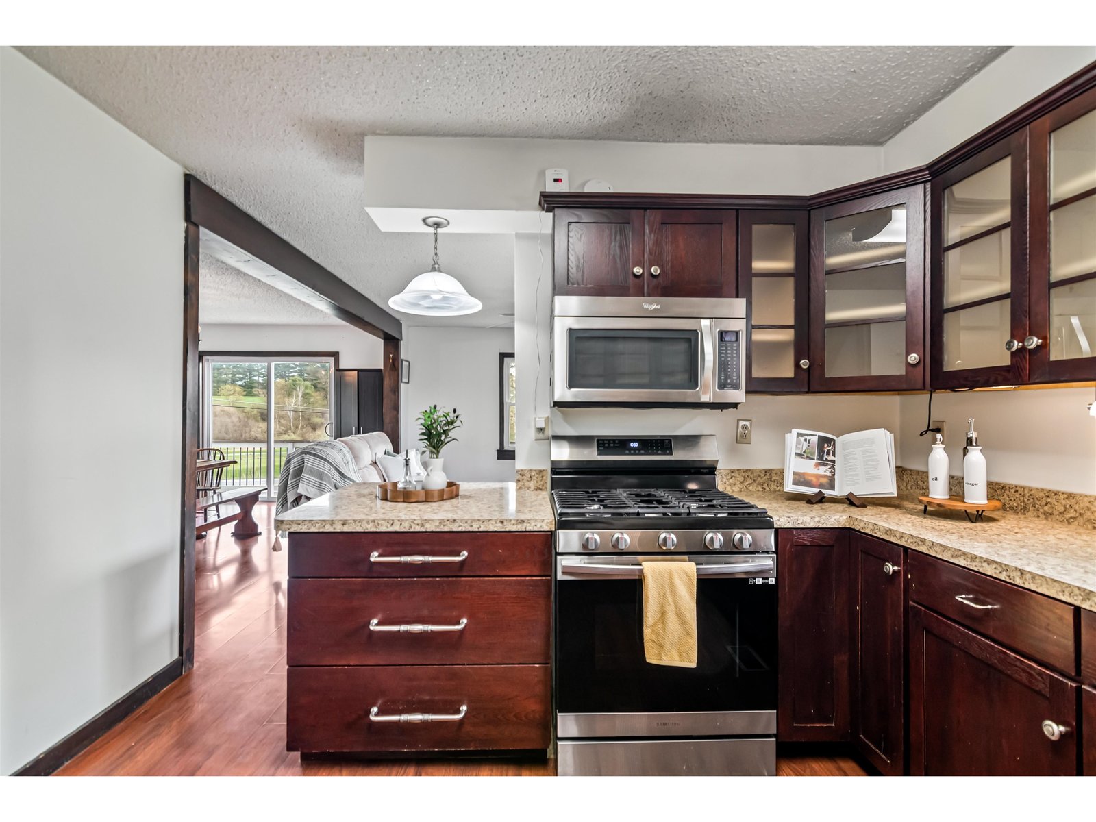 227 W Berkshire Road