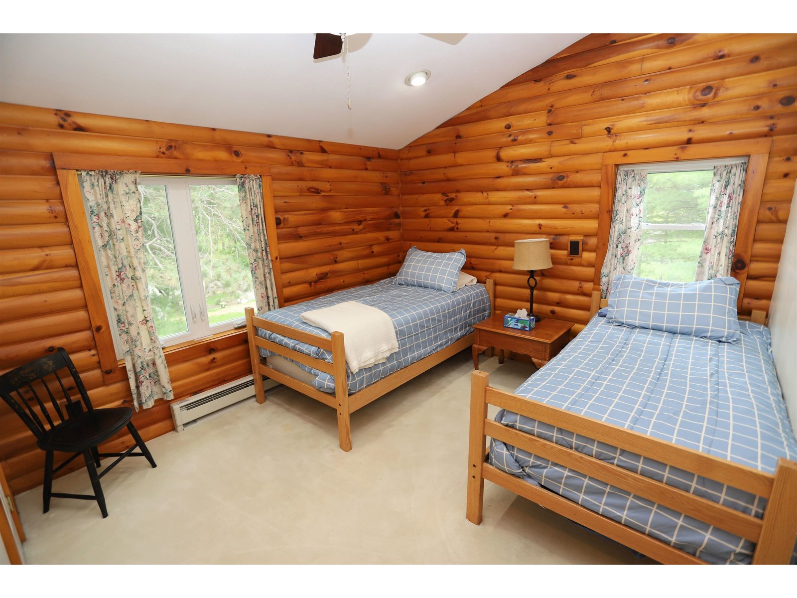 Bedroom w/attached 3/4 Bath
