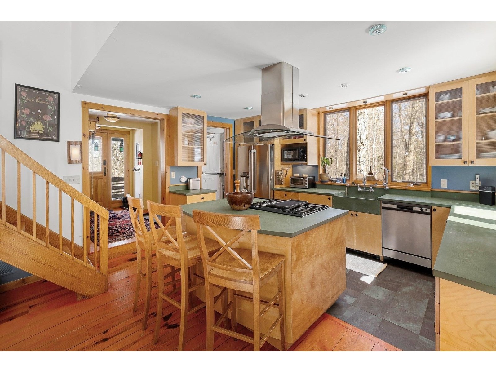 2275 West Hill Road