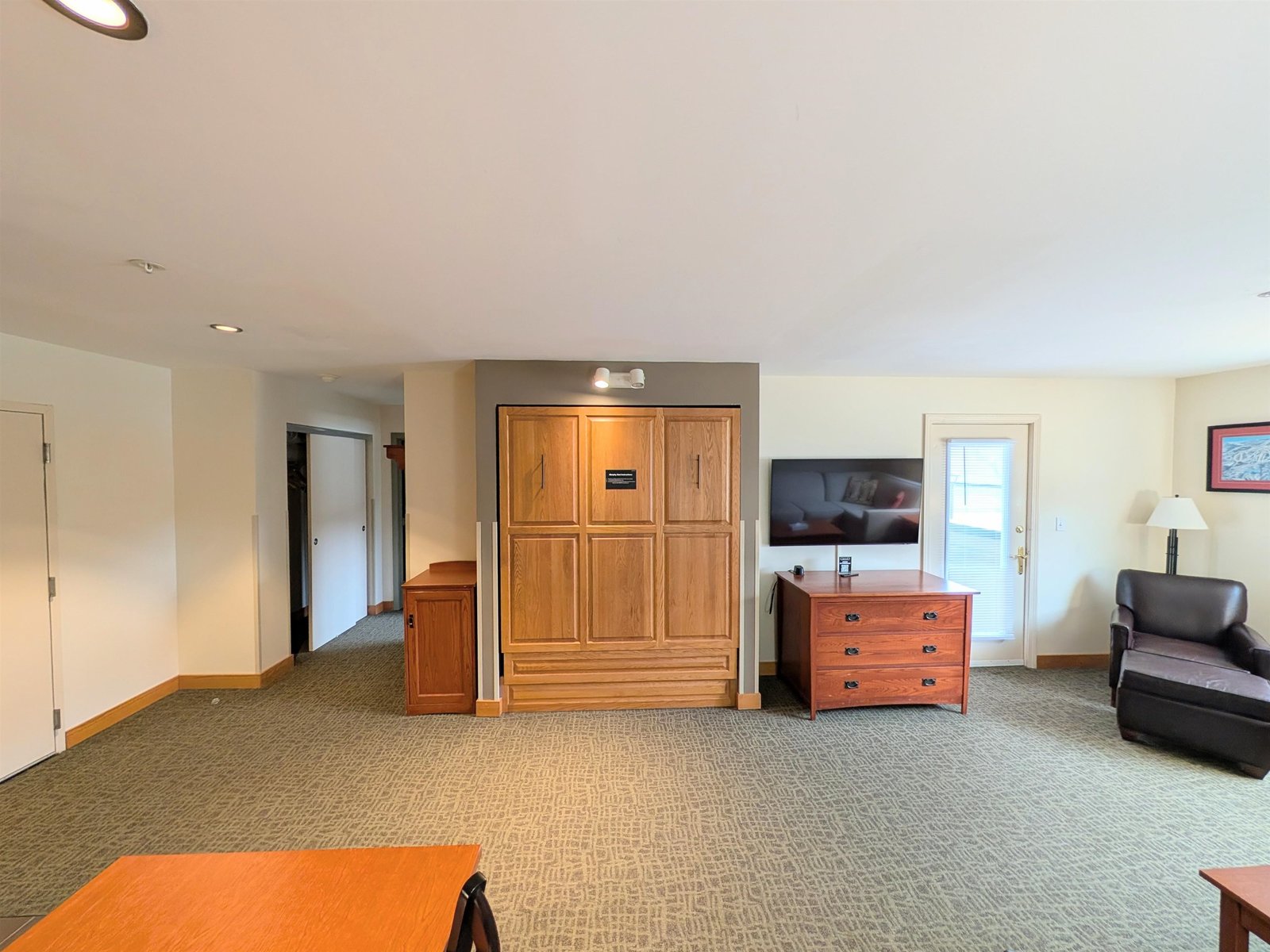 228 East Mountain Road, Unit D GRAND HOTEL 112 III (TALABAC)