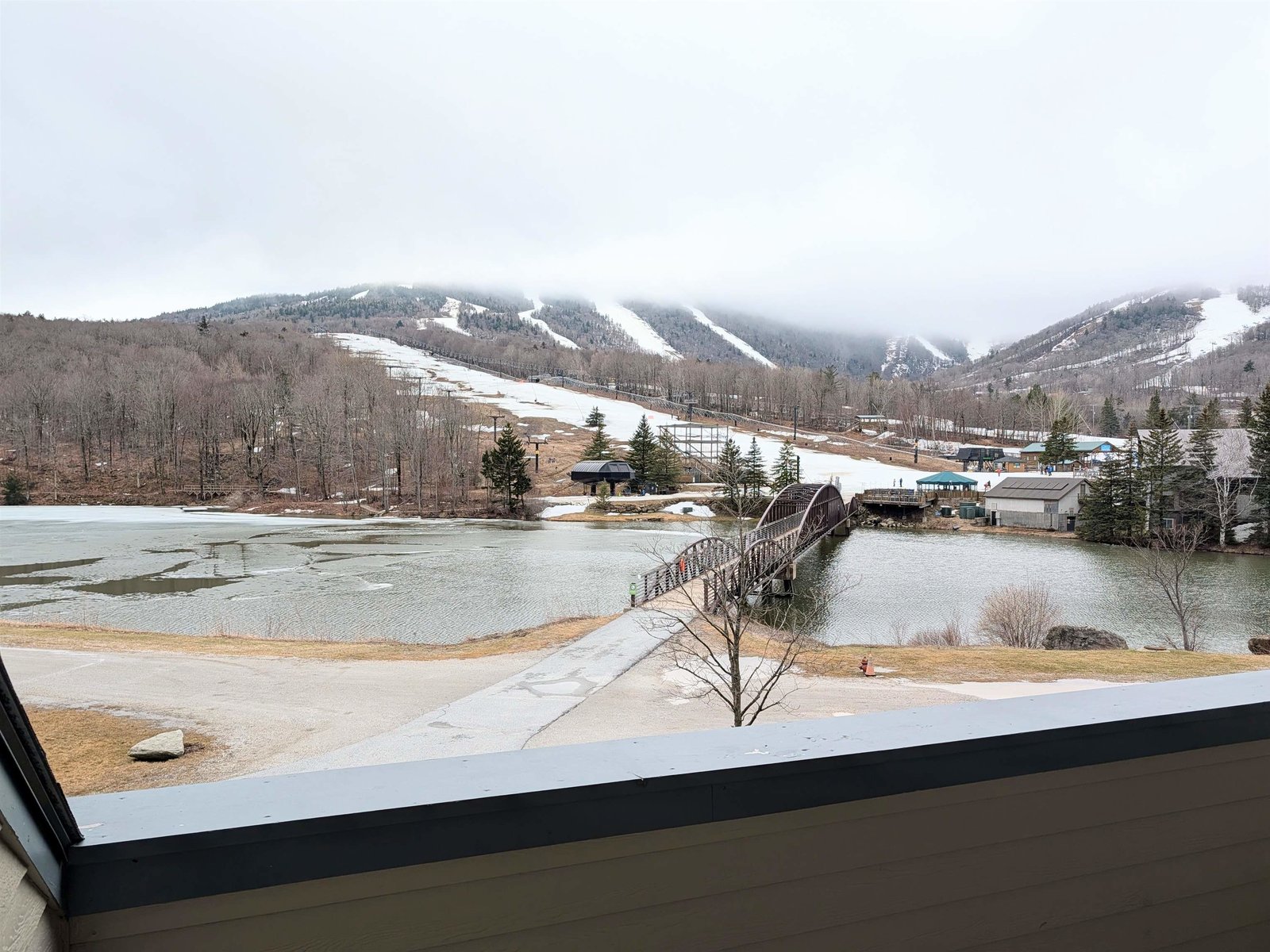 228 East Mountain Road, Unit D GRAND HOTEL 112 III (TALABAC)