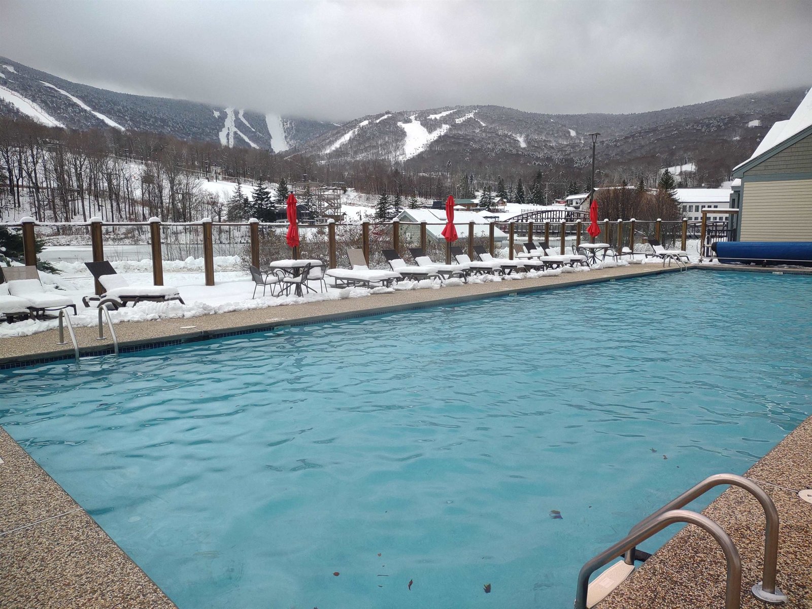 228 East Mountain Road, Unit D GRAND HOTEL 112 III (TALABAC)