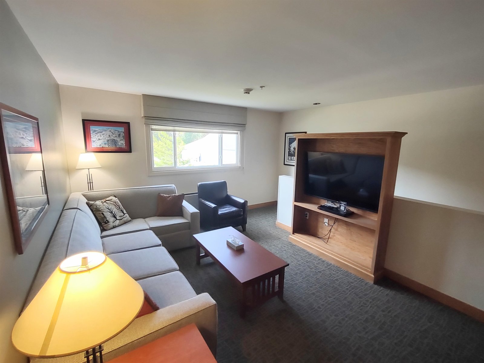 228 East Mountain Road, Unit DA DUP GRAND HOTEL 152 II (GODBOUT)