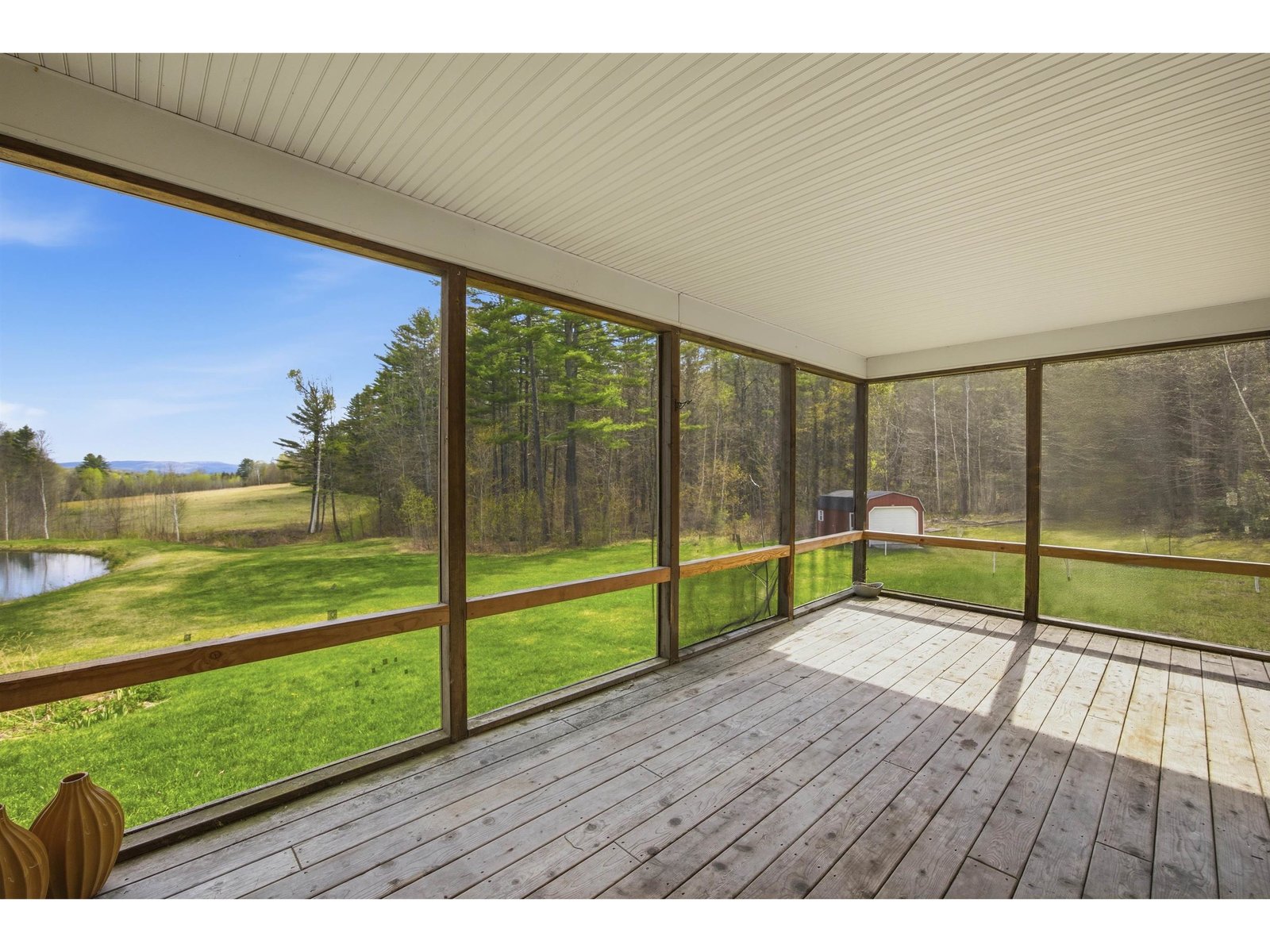 228 Leonard Road