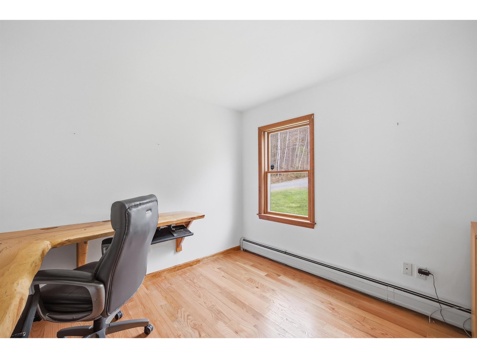 228 Leonard Road