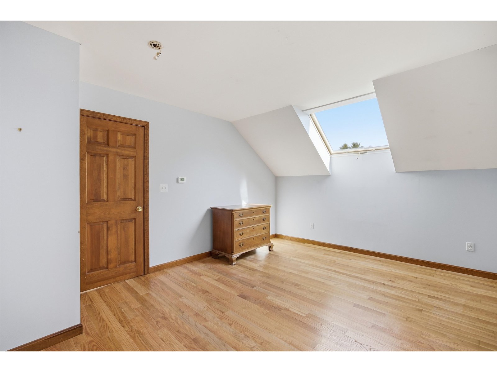 228 Leonard Road
