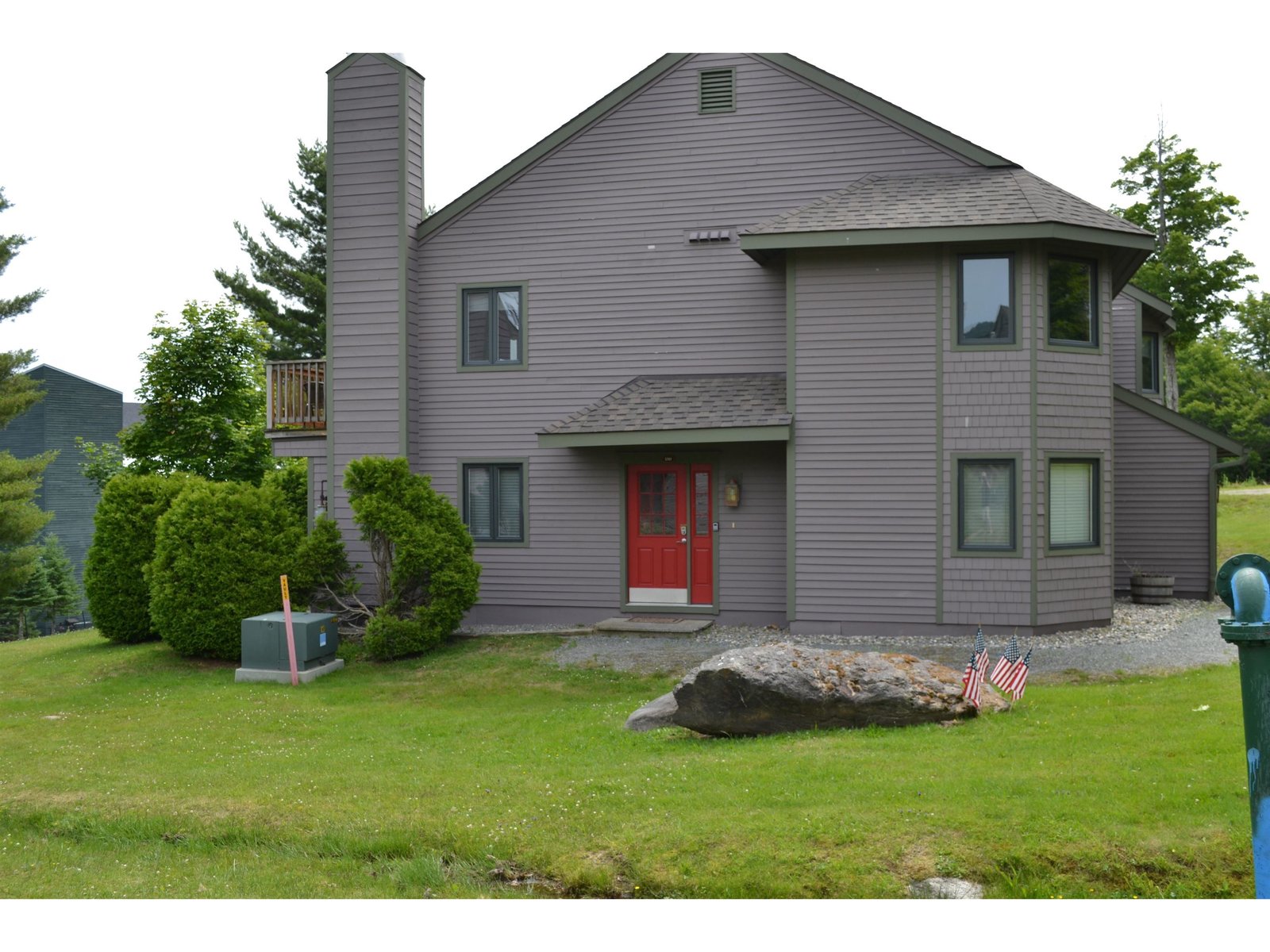 228 Slopeside Road, Unit 701
