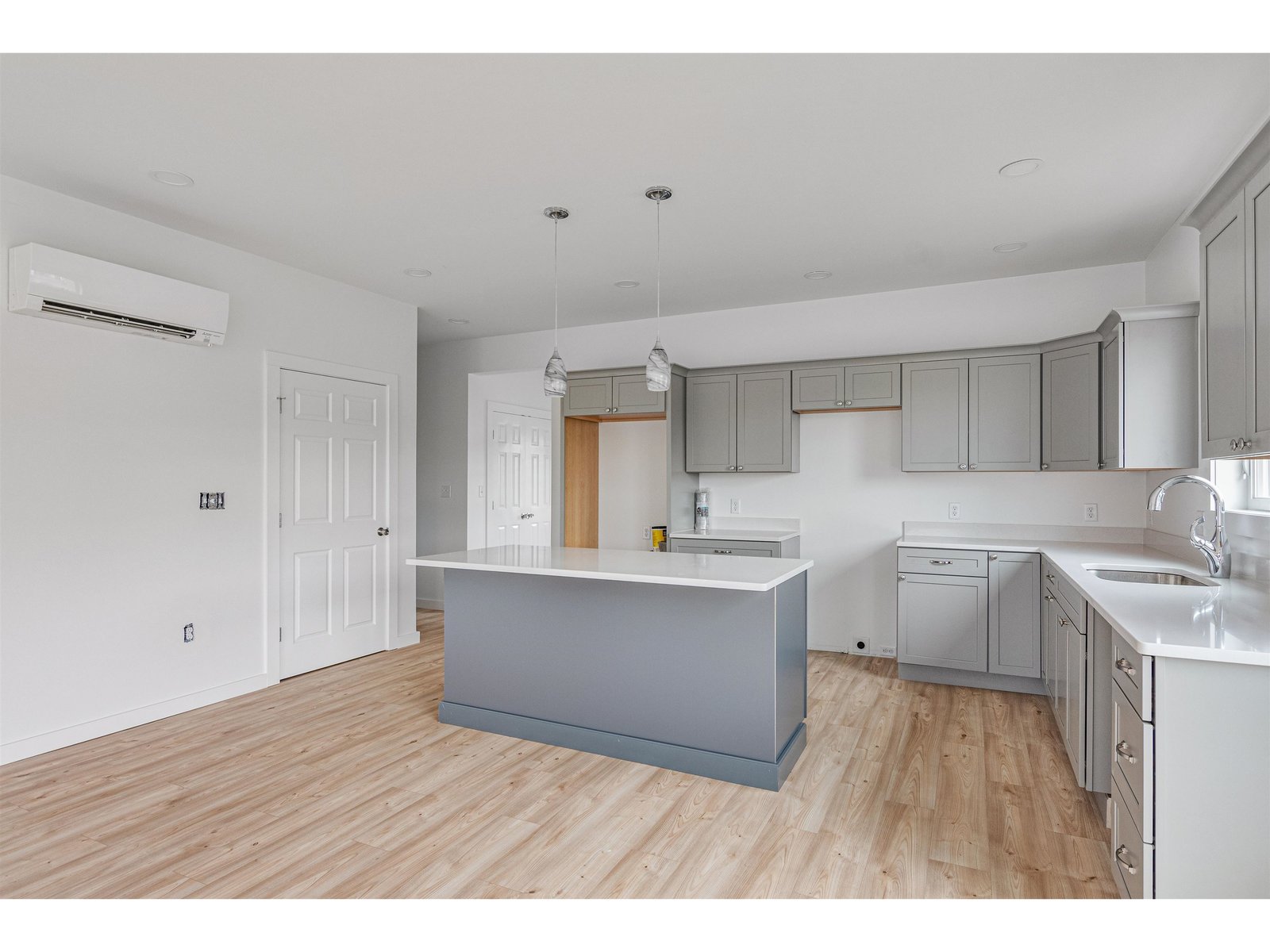229 Sunrise Drive, Unit 316