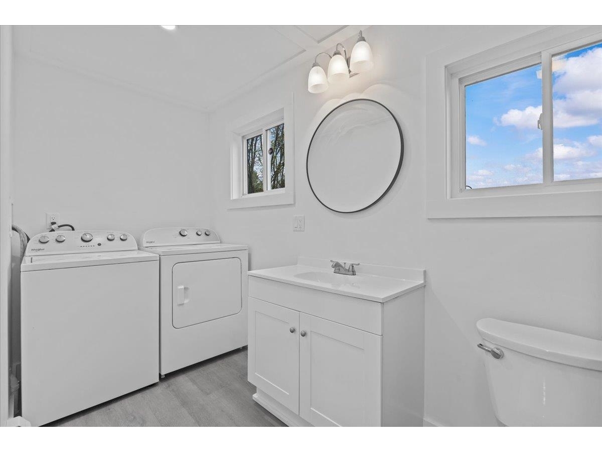 1st Floor Laundry & Full Bath