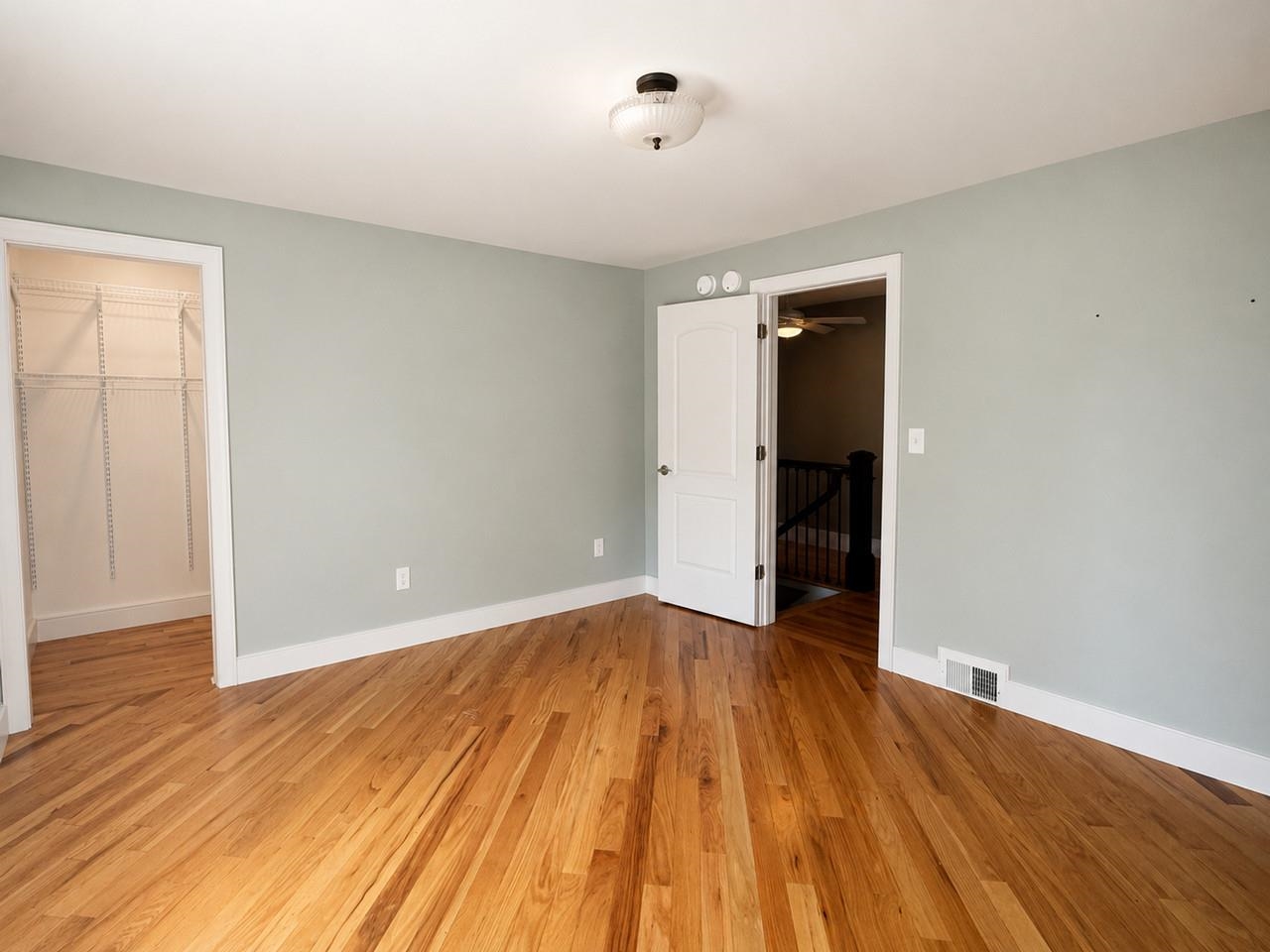 Walk-in Closets in Bedrooms