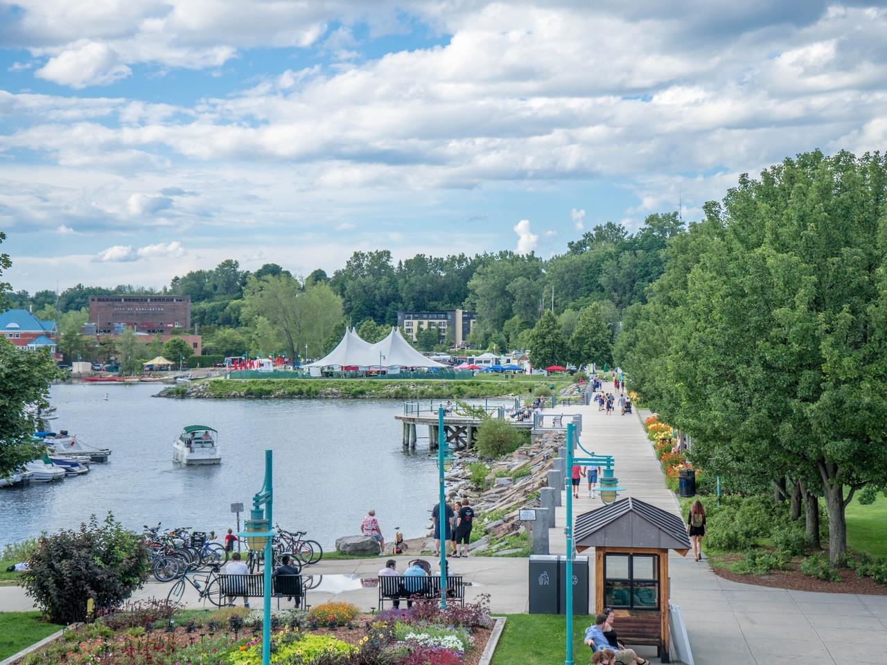 Beautiful lakeside promenade