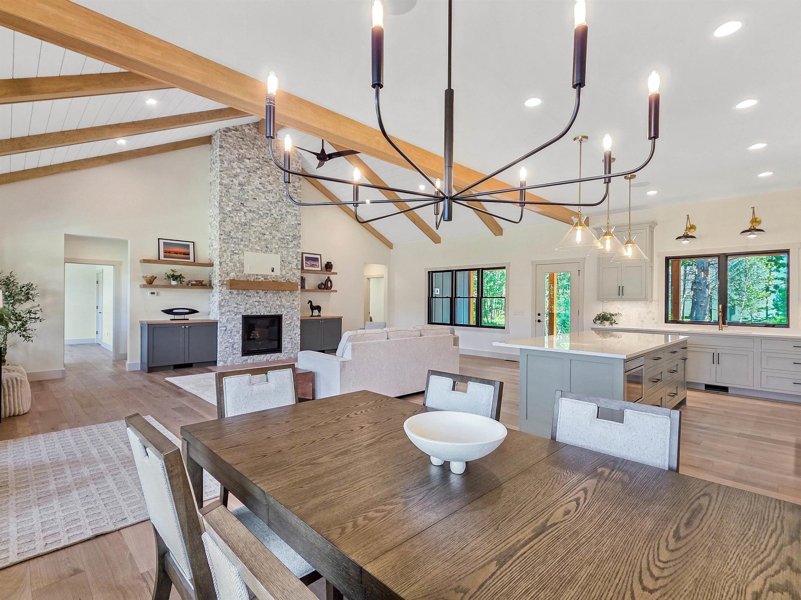 Seamless Flow from Kitchen to Dining to Relaxing