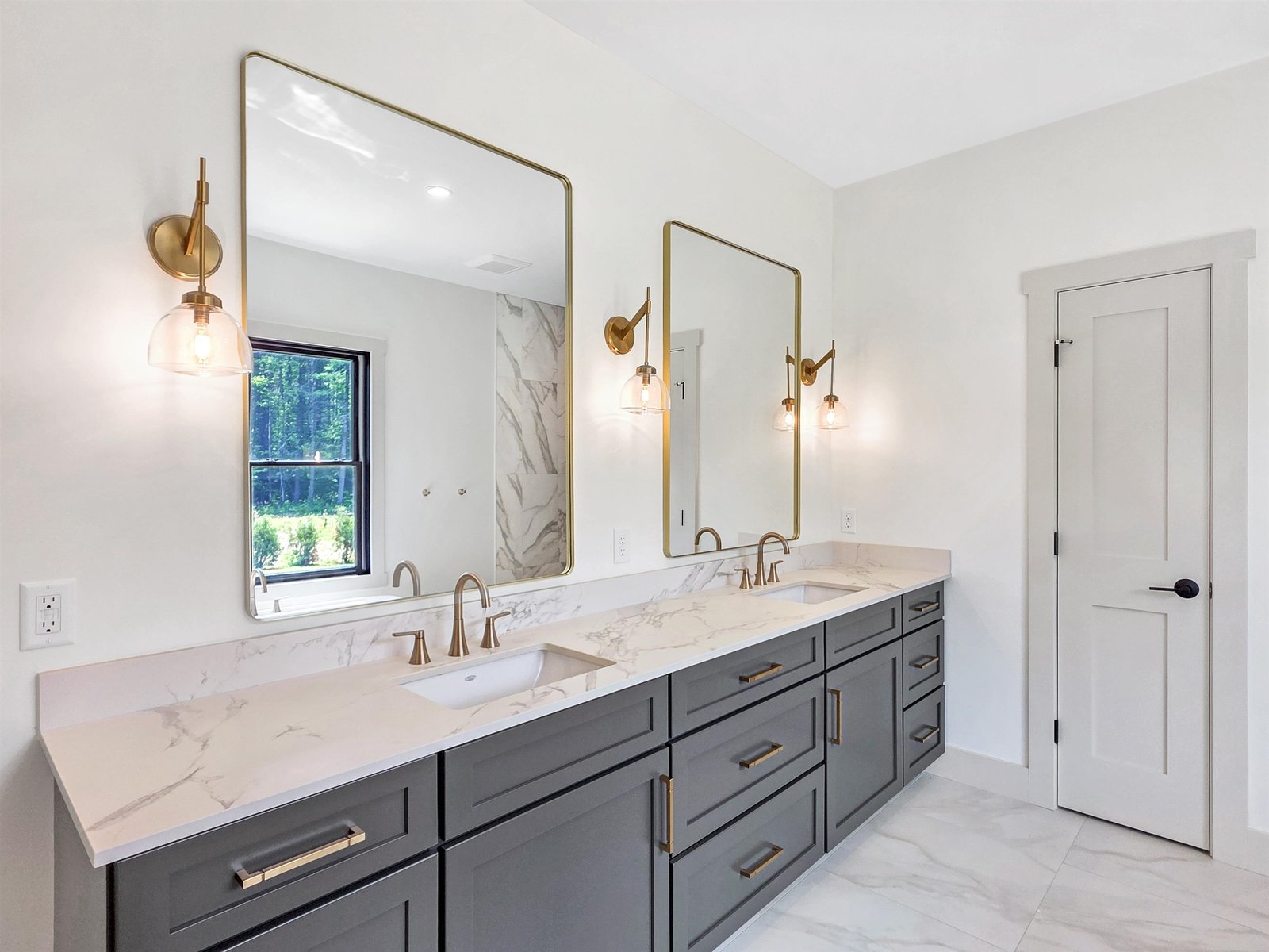 Dual Vanities Designed for Everyday Luxury