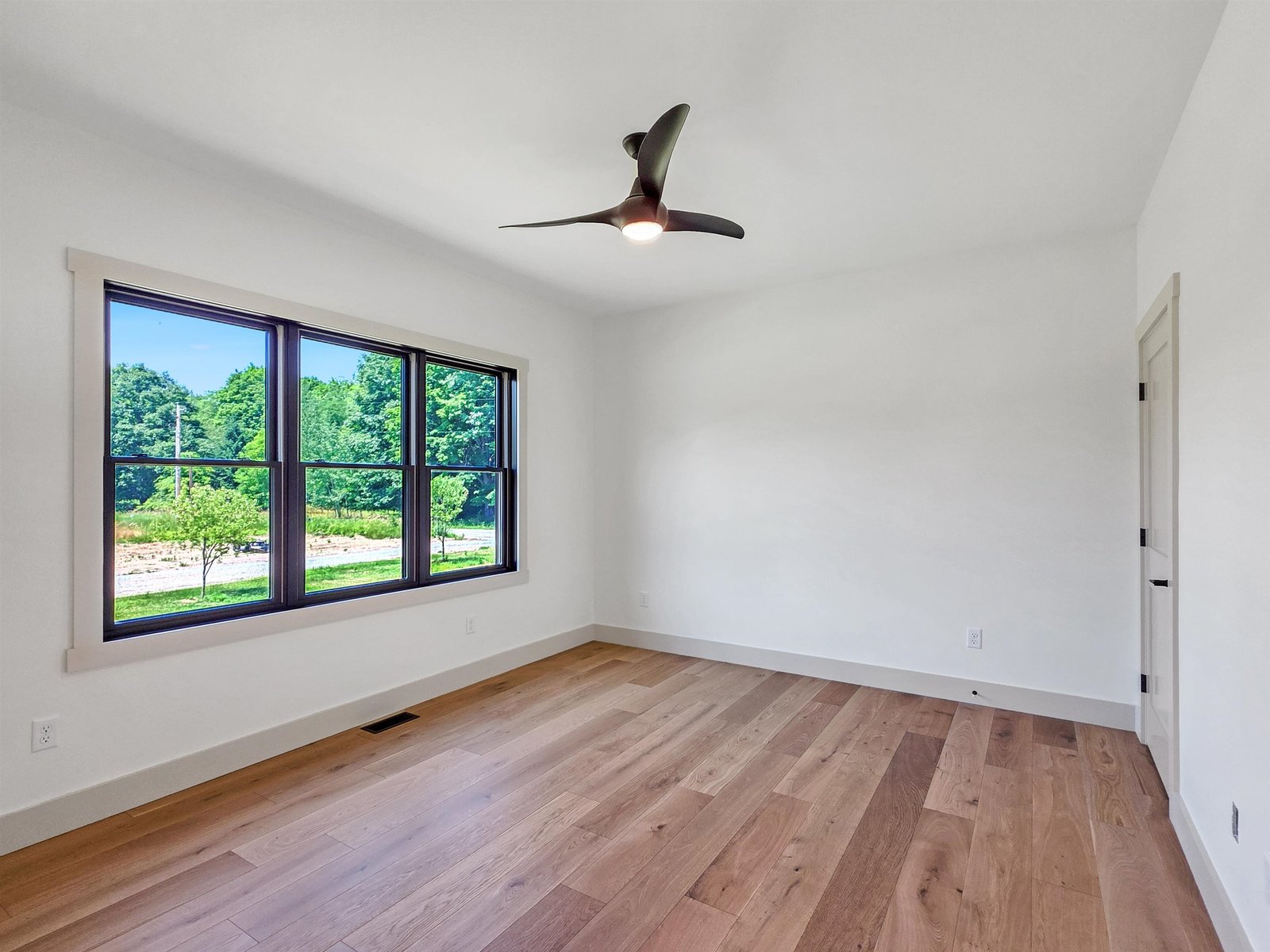 Spacious Bedrooms with Beautiful Whte Oak Flooring