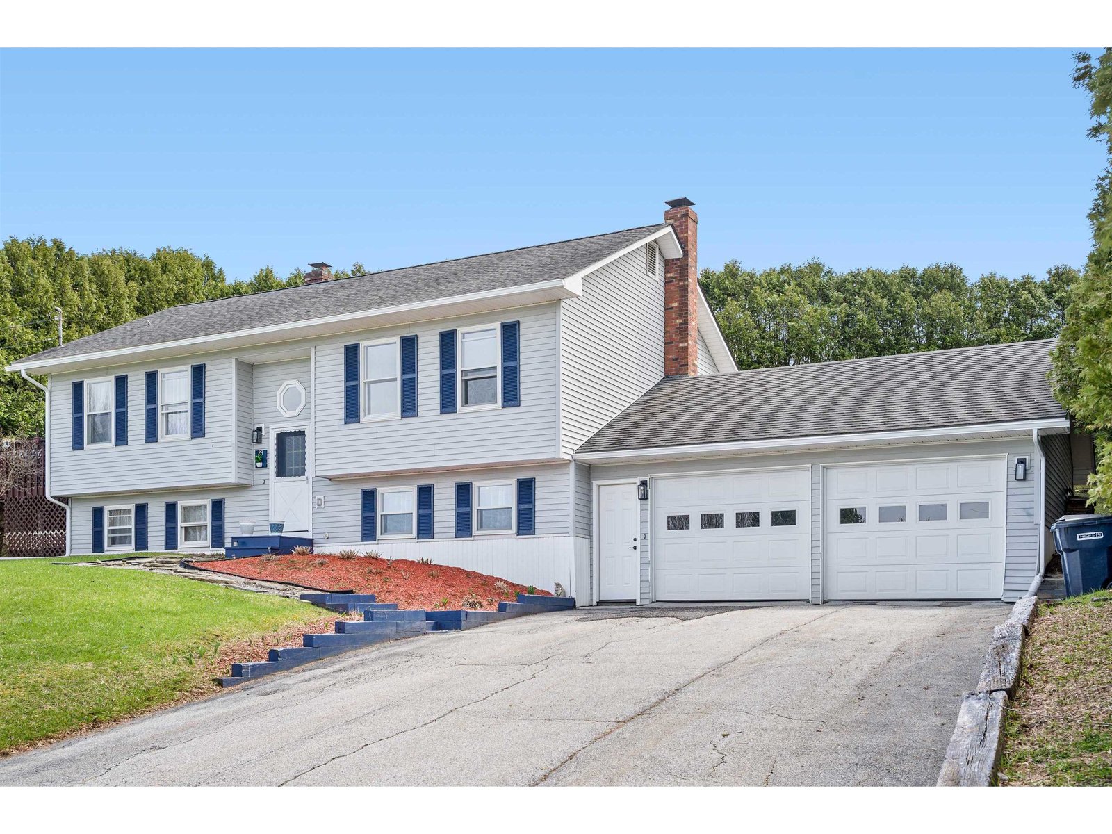 23 Dagmont Avenue
