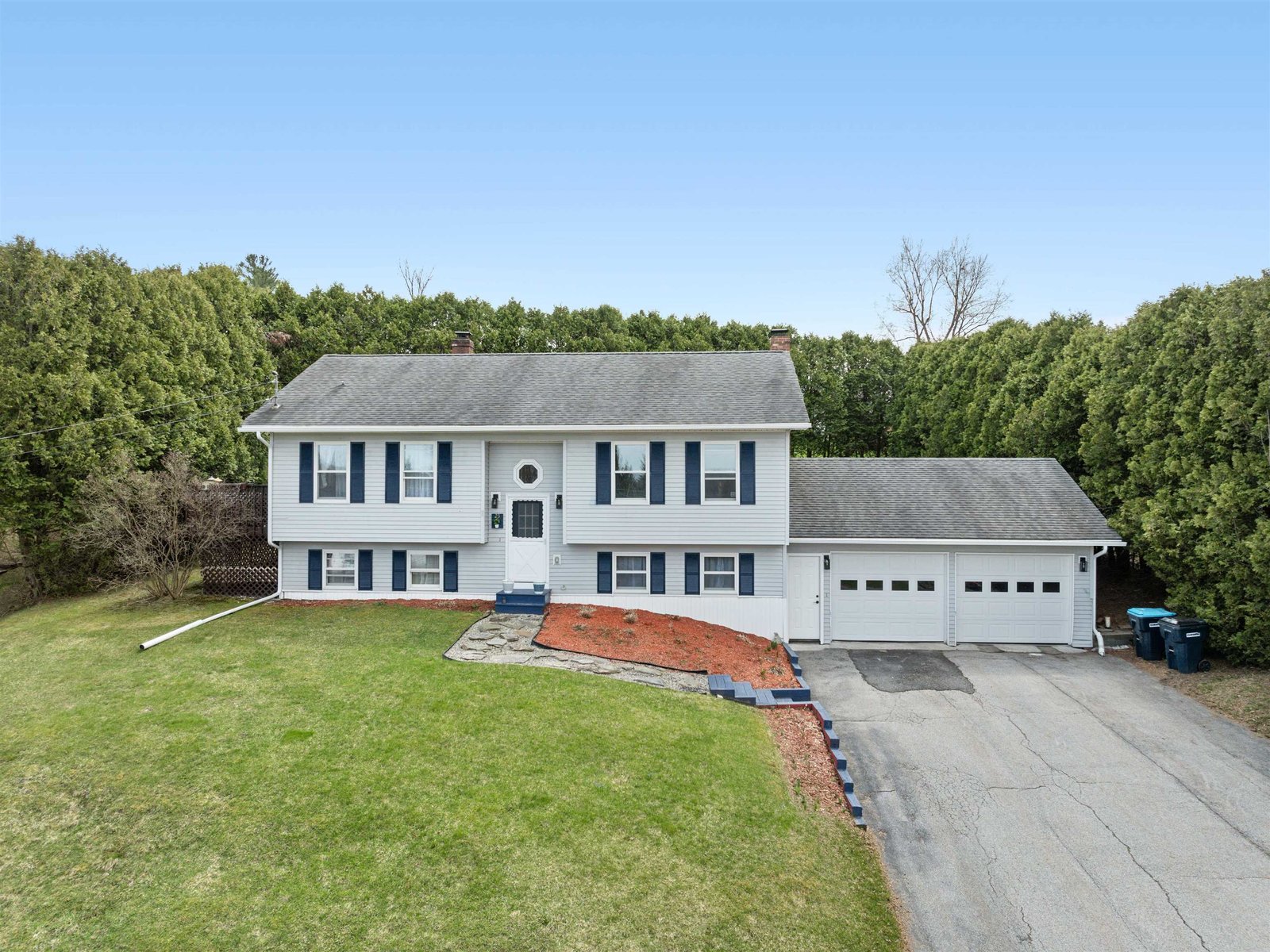 23 Dagmont Avenue