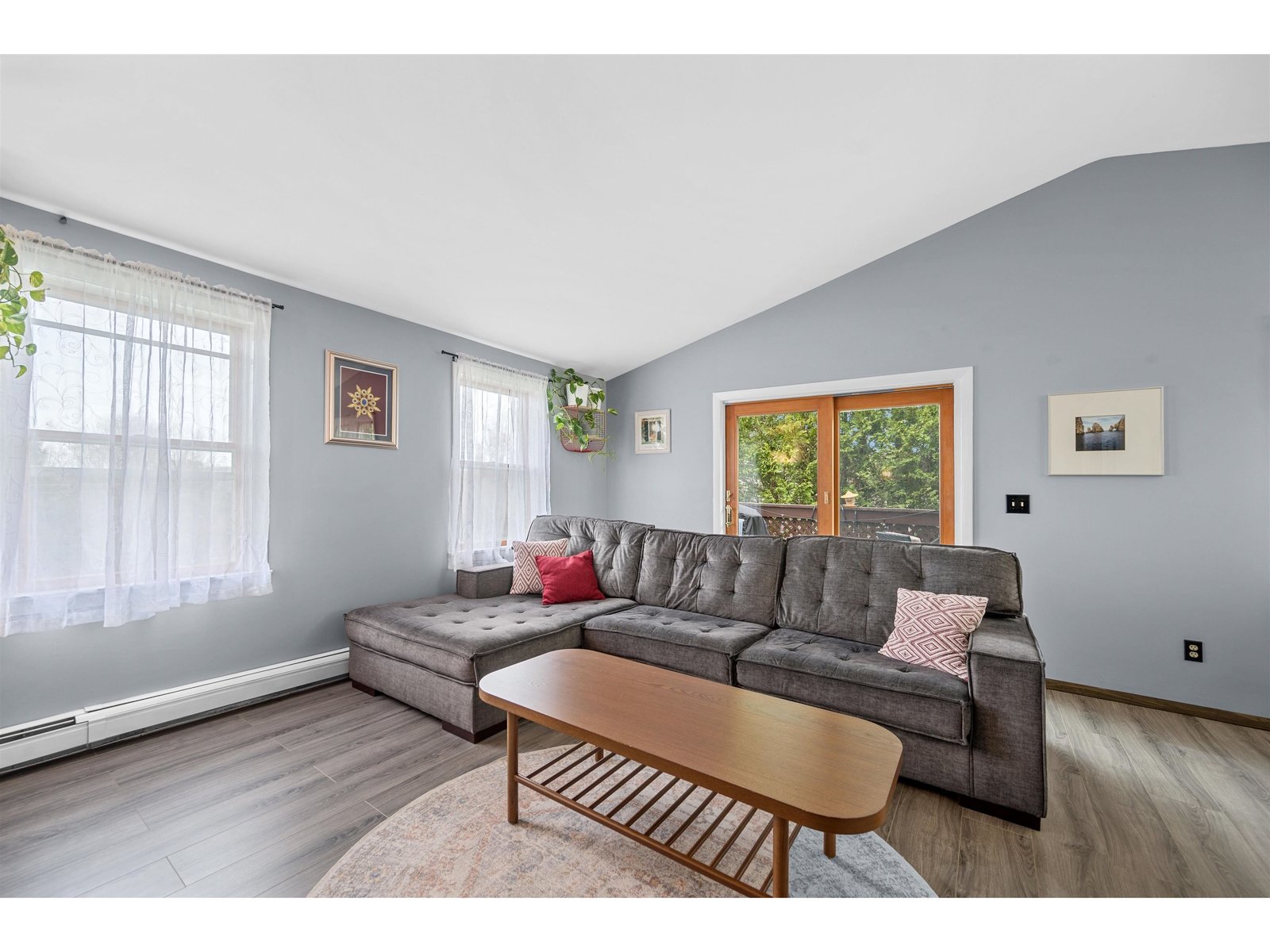23 Dagmont Avenue