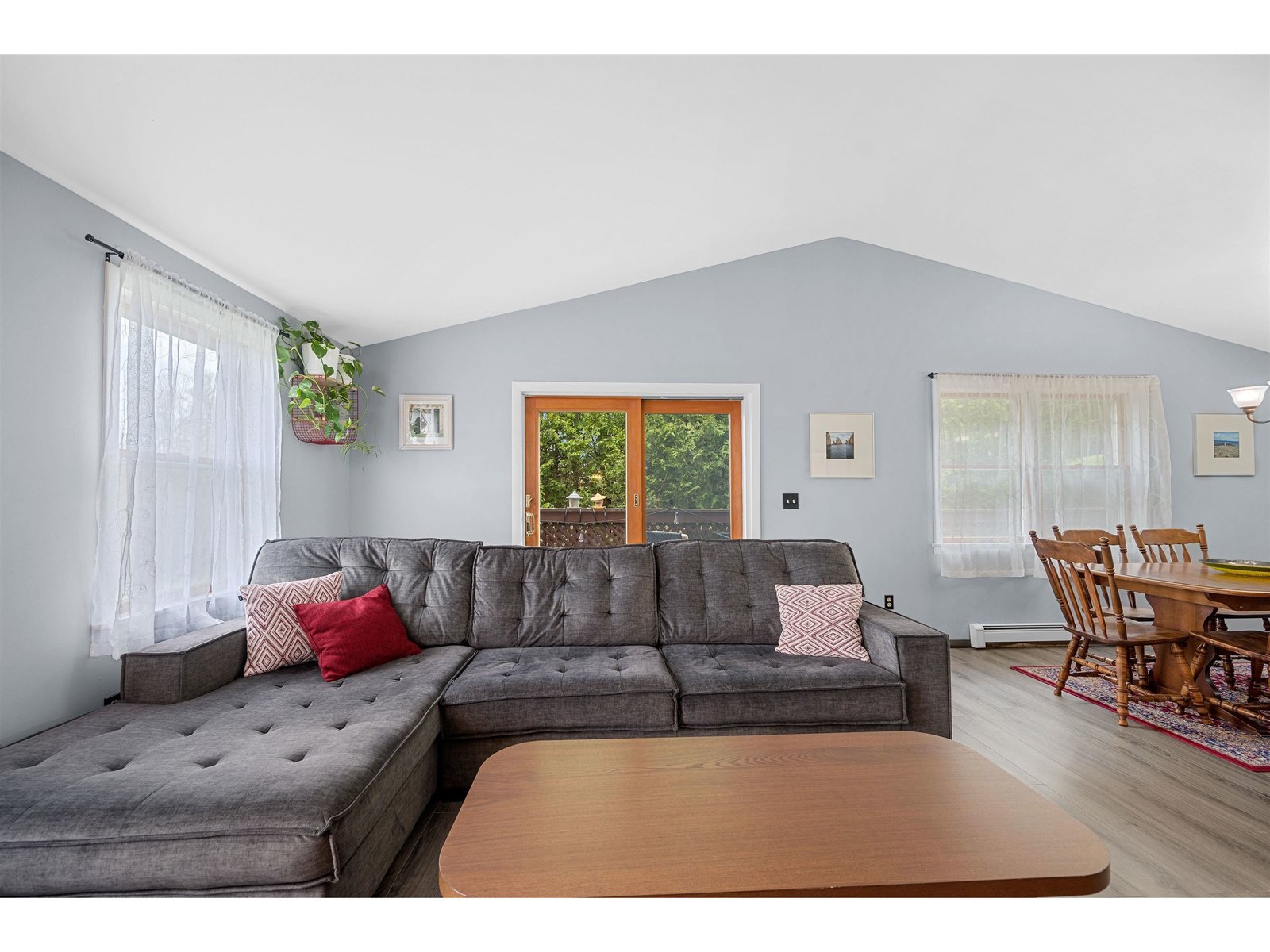 23 Dagmont Avenue
