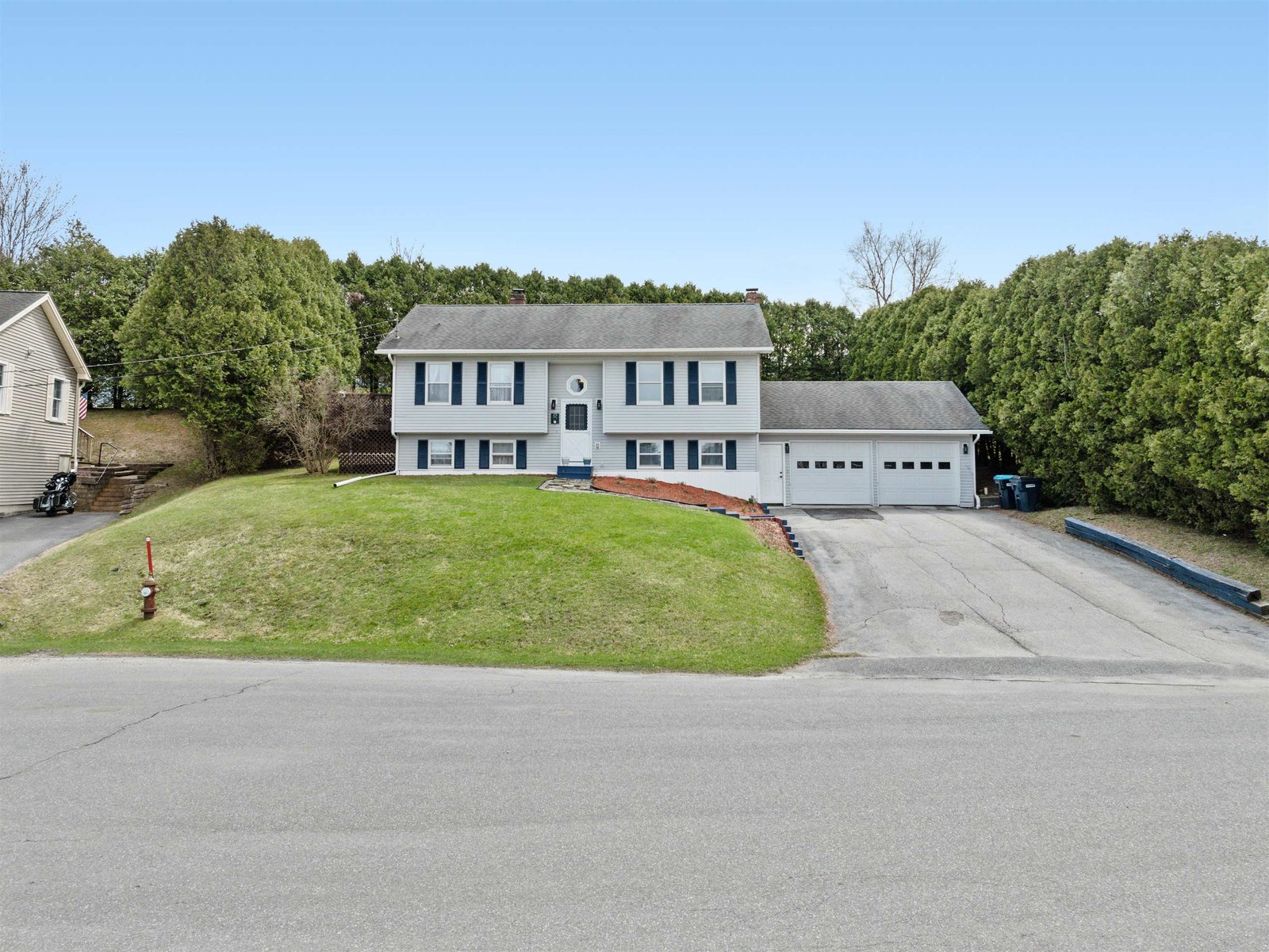 23 Dagmont Avenue