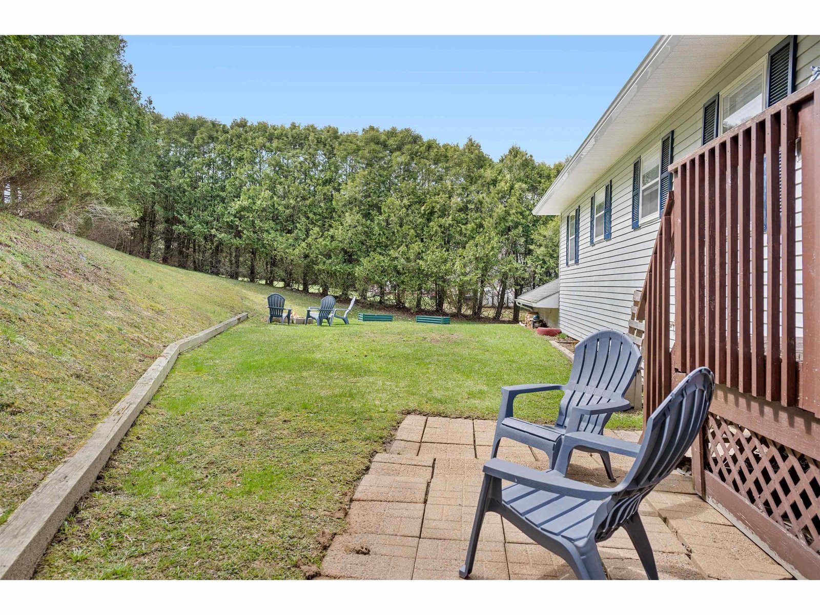 23 Dagmont Avenue