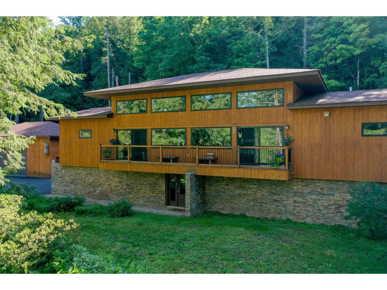 23 Essex Highlands