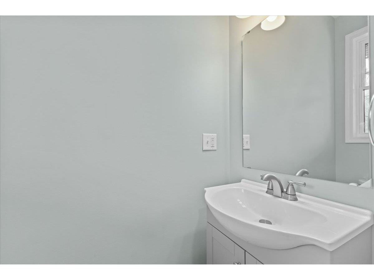 23 Ferris Street, Unit 101