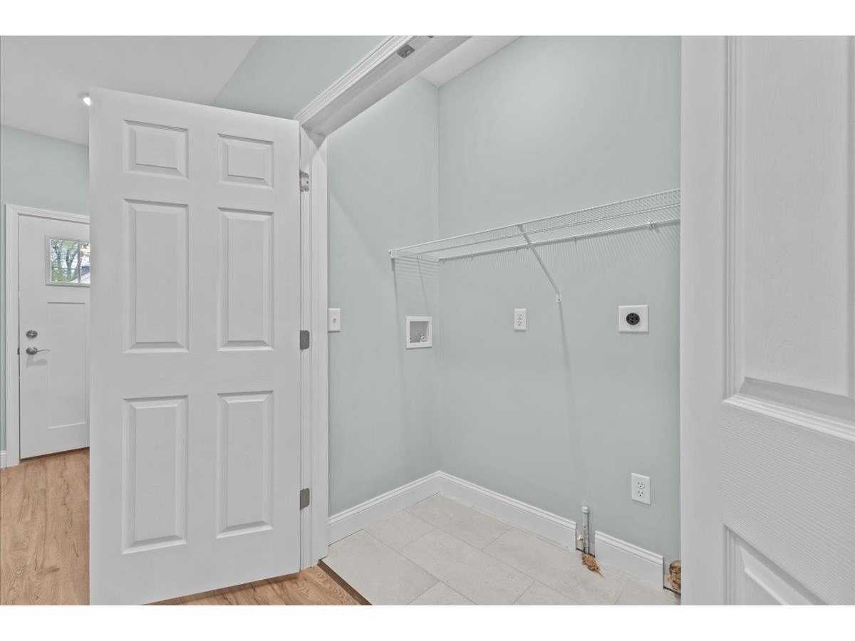 23 Ferris Street, Unit 101