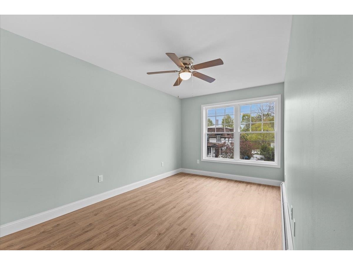 23 Ferris Street, Unit 102