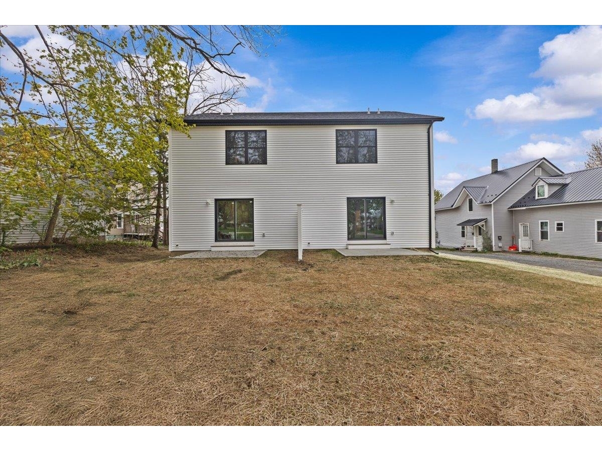 23 Ferris Street, Unit 102